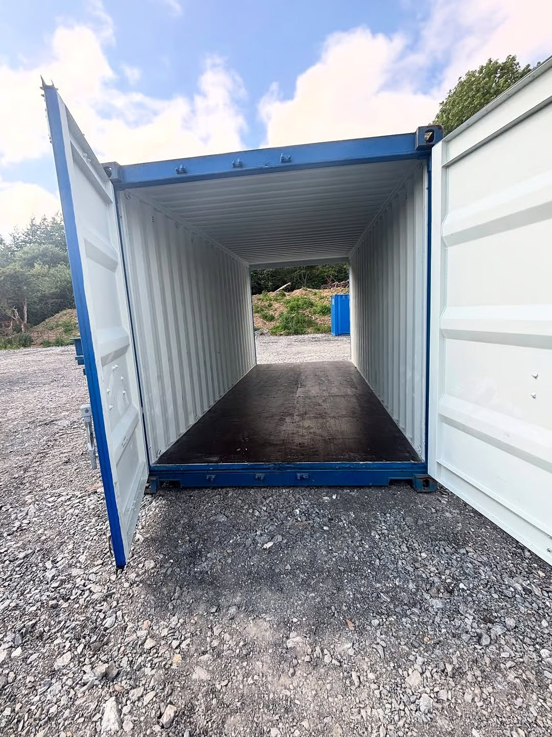 20ft Shipping Container / Secure storage solution