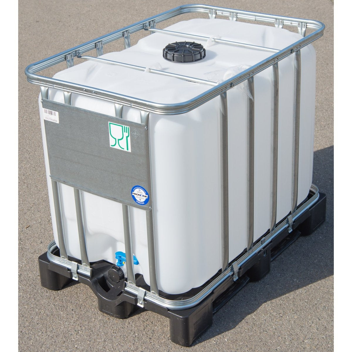 FOOD GRADE 800 Liter BRAND NEW Clear IBC Tanks on Plastic Pallets