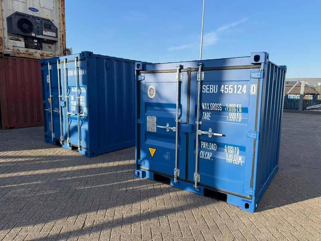 10ft Shipping Container / Compact storage & transport solution