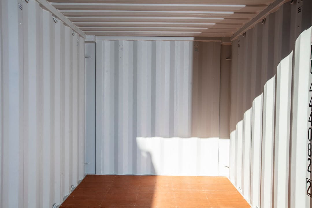 10ft Shipping Container / Durable steel storage solution