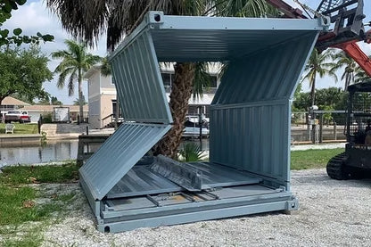 10ft shipping containers / Compact outdoor storage solution
