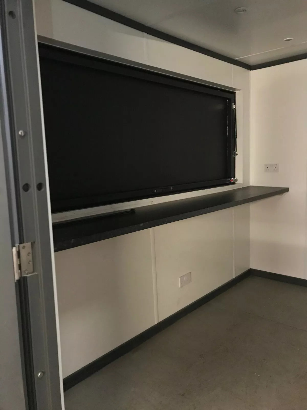 10ft x 8ft Shipping Containers
