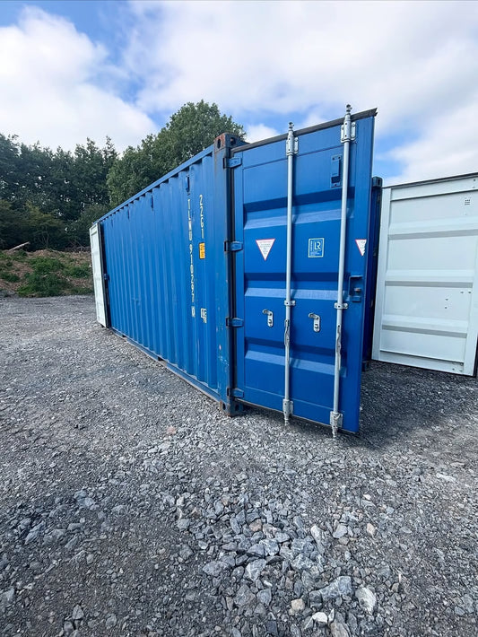 20ft Shipping Container / Secure storage solution